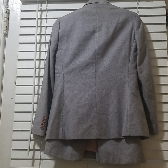 VINTAGE HARVÉ BENARD PURE WOOL SKIRT SUIT 7/8 - Picture 2 of 8